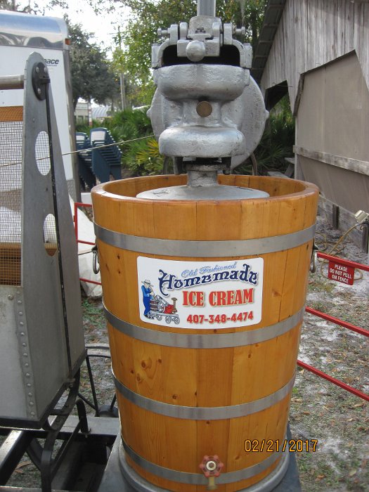 115-Diesel engine driven ice cream maker.jpg